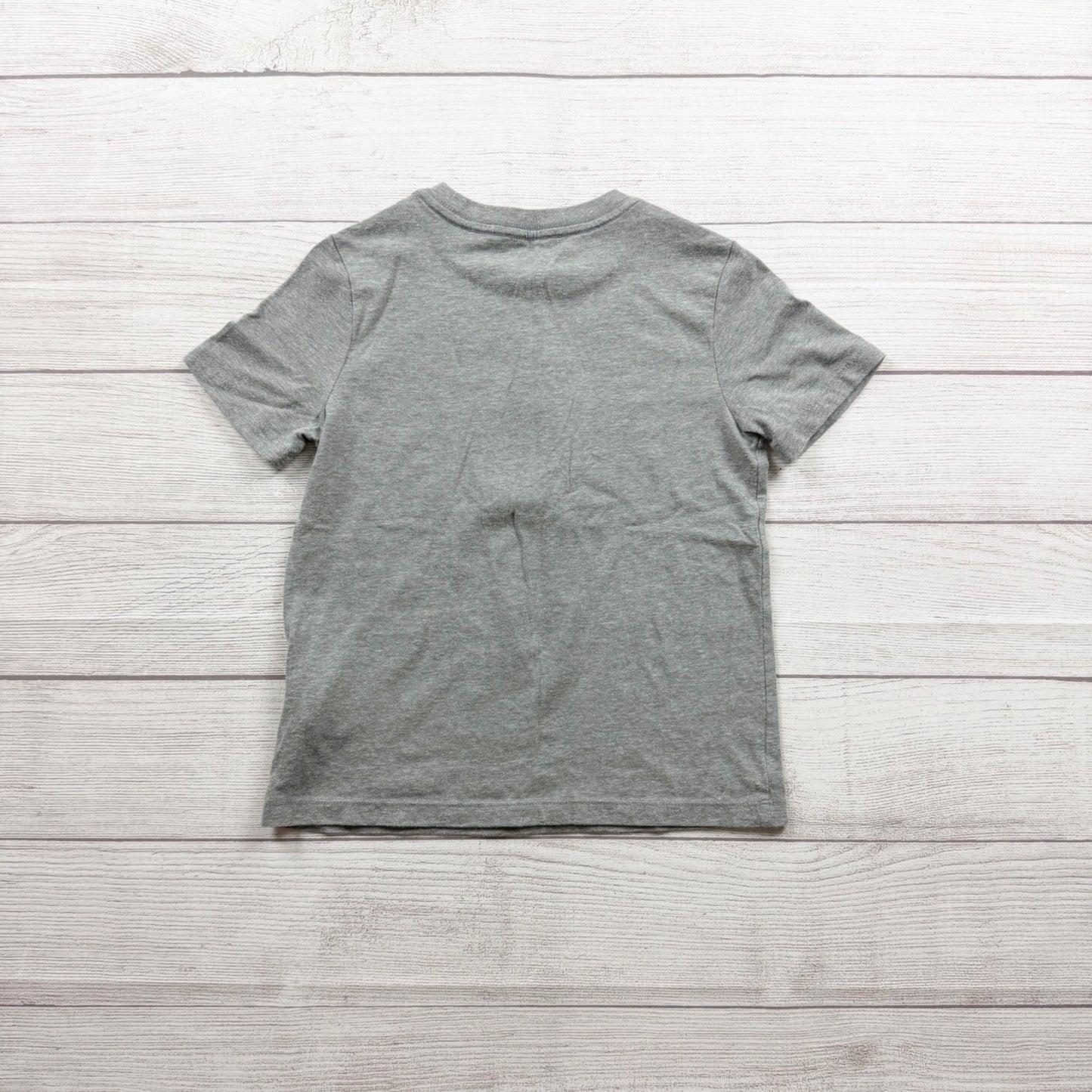 Old Navy Kids Grey Cindy Lou Who Graphic Tee Short Sleeve Crewneck S 6-7