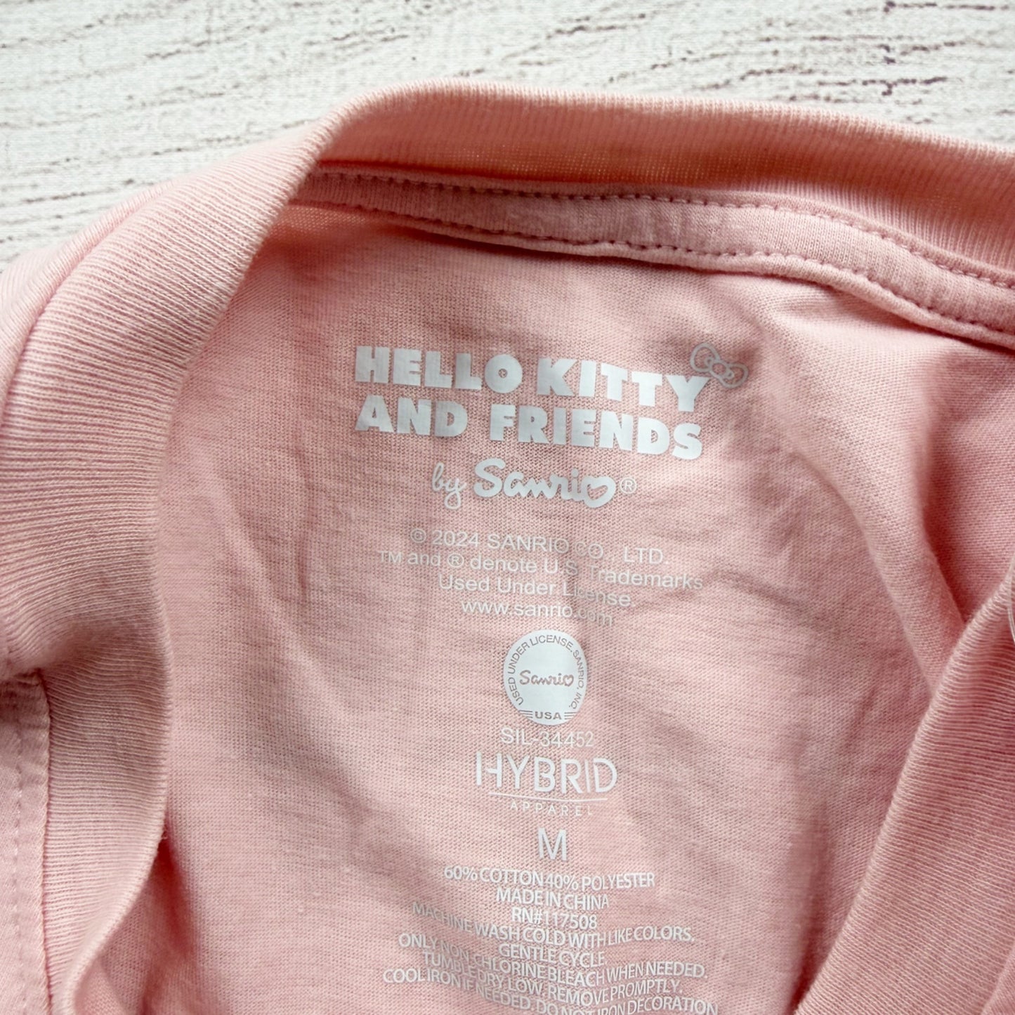 Hello Kitty And Friends Girls Boxy Pink Floral Graphic T-Shirt Hybrid Apparel NWT M