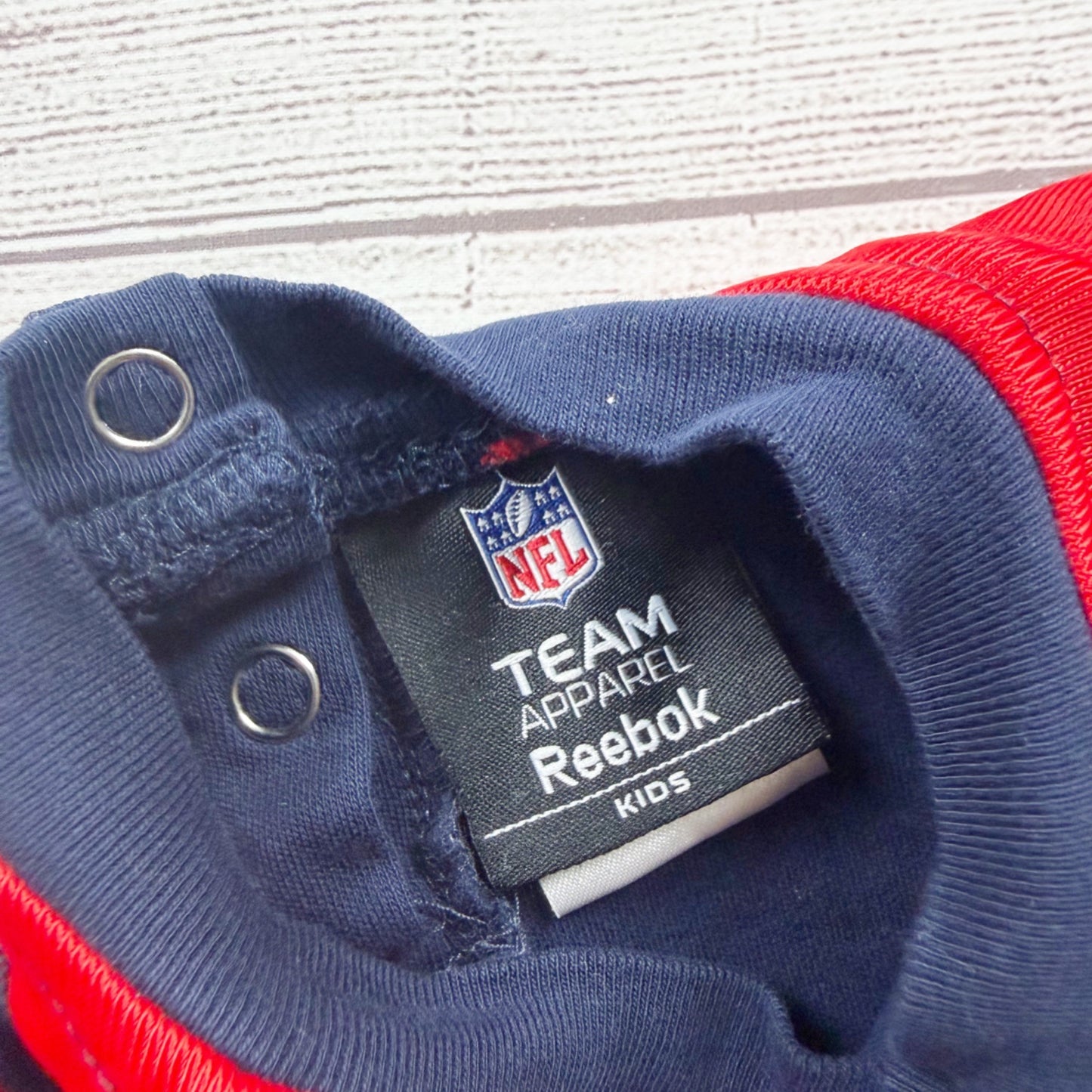 Reebok NFL Team Apparel Patriots Baby One Piece Bodysuit 12-18 Months