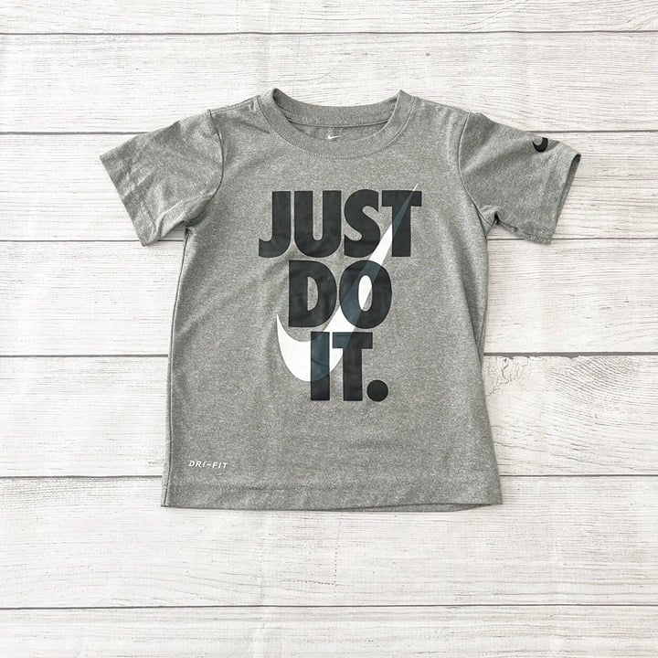 Nike Dri-FIT “Just Do It” T-Shirt Short Sleeve Swoosh Graphic Tee Activewear4