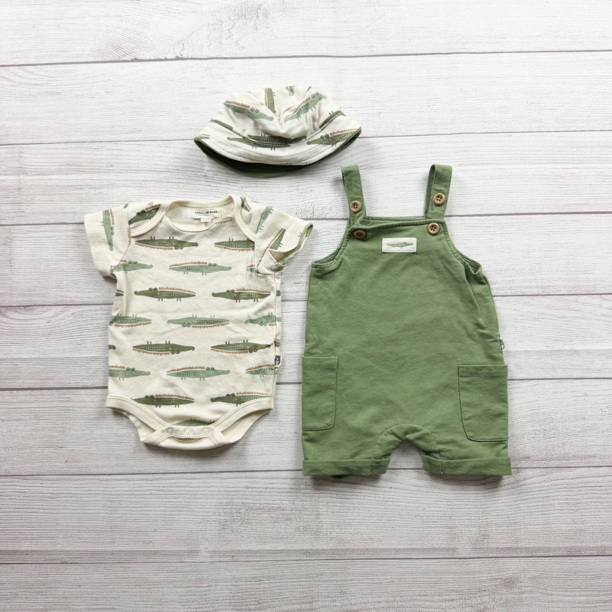 Rabbit + Bear Baby Outfit Alligator Print Bodysuit Green Overalls Hat 3-6 Months