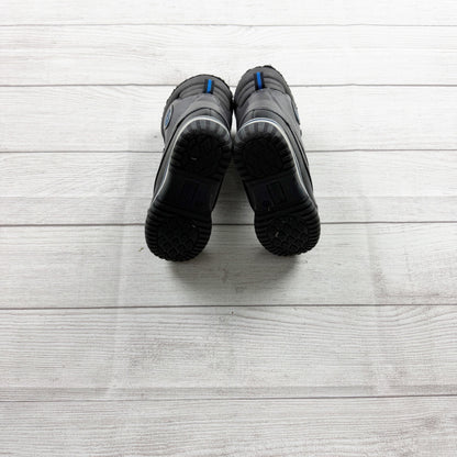 13 | Solid Snow Boots