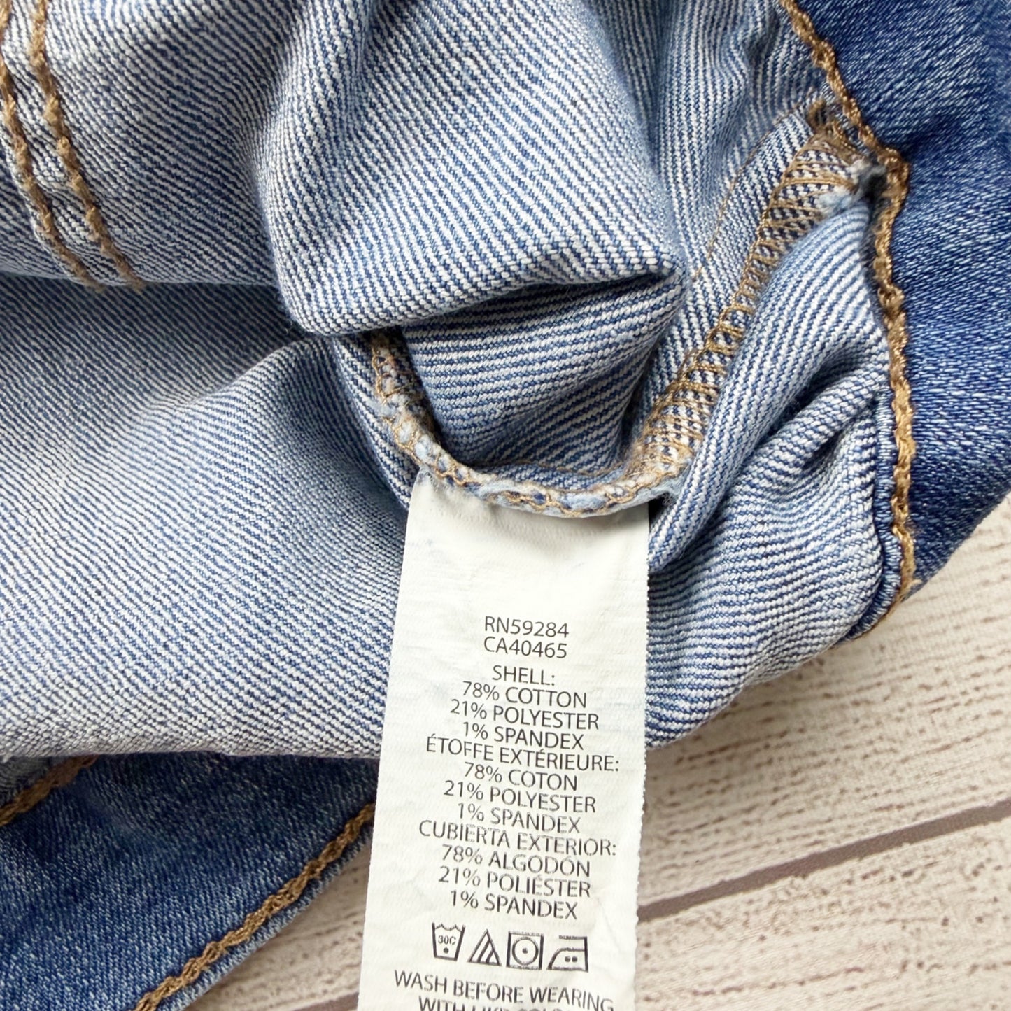 Children’s Place Girls Denim Jacket Blue Stretch Cotton Blend Button Up M 7-8