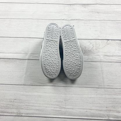 3 | Graphic Sneakers