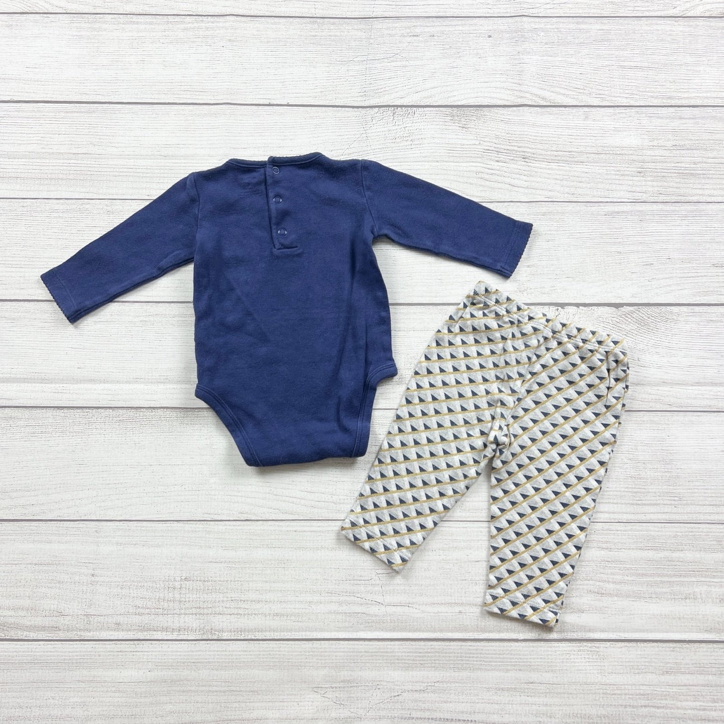 Carter's Baby Girl Long Sleeve Bodysuit Pants Outfit Set 3-6 Months