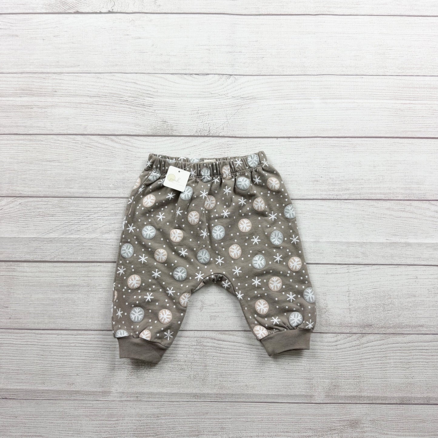 Peek Baby Girl Snowflake Print Pants Taupe Grey Elastic Waistband NWT 6-12 Month