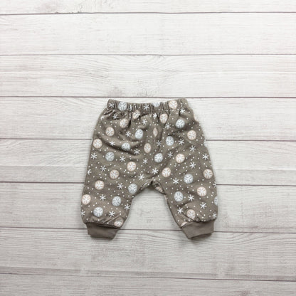 Peek Baby Girl Snowflake Print Pants Taupe Grey Elastic Waistband NWT 6-12 Month