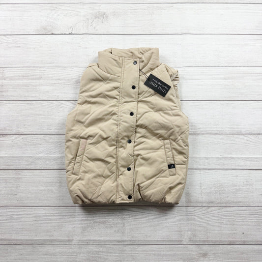4-5 | Solid Vest
