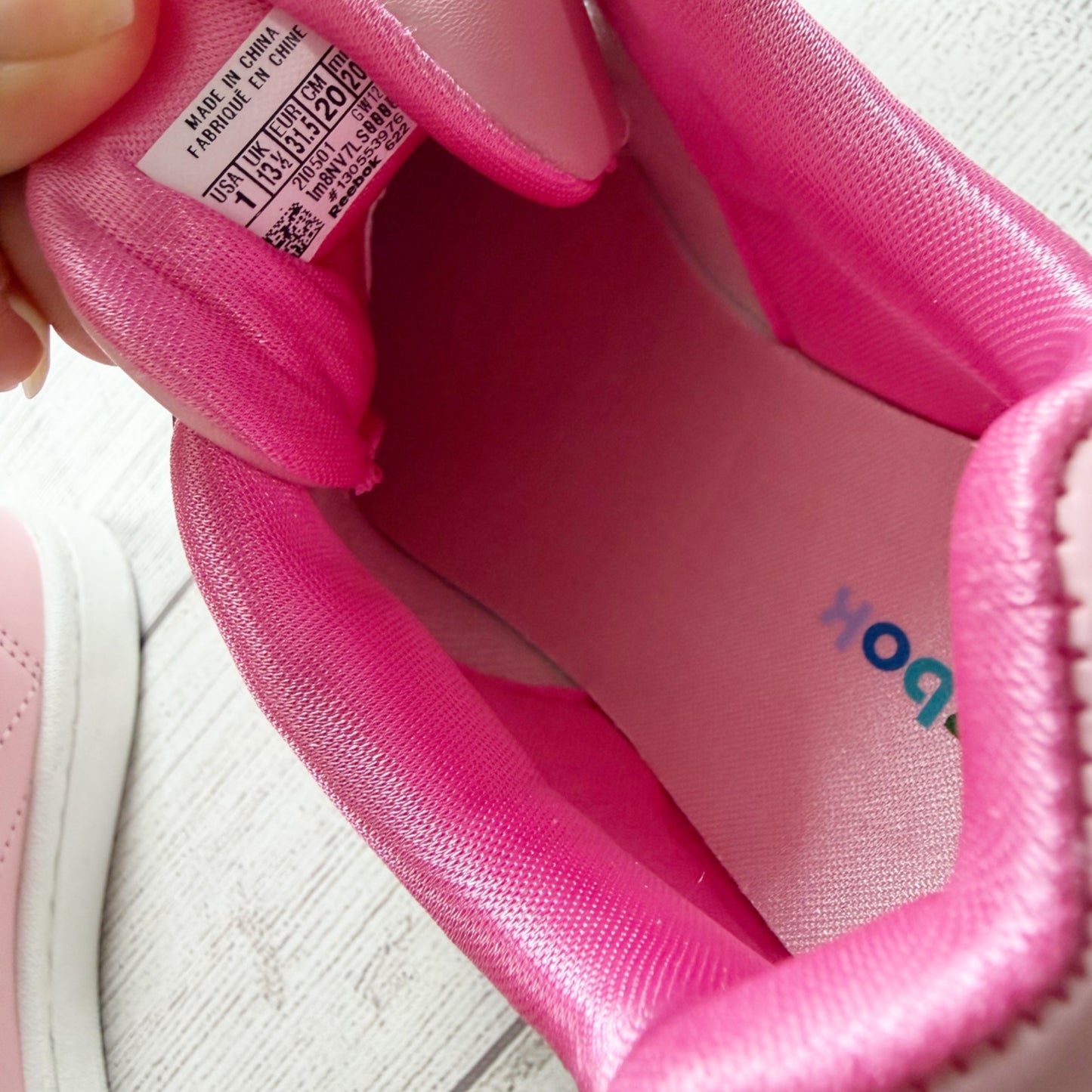 Reebok Royal Kids Rainbow Sneakers Pink Hook & Loop Youth NWT 1