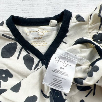 Jessica Simpson Baby Footed Sleeper Floral Ruffle Wrap Snap Pajamas 0-3 Months