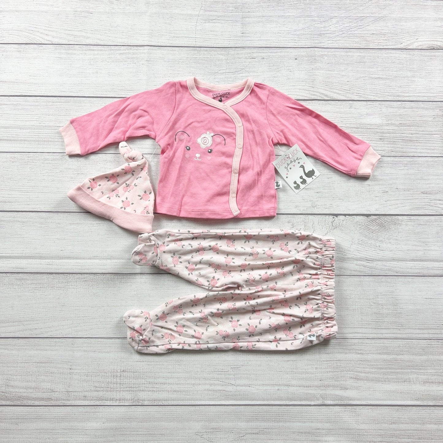 Duck Duck Goose Baby Outfit Set Bear Wrap Top Pants Hat 3-Piece NWT 6-9 Months