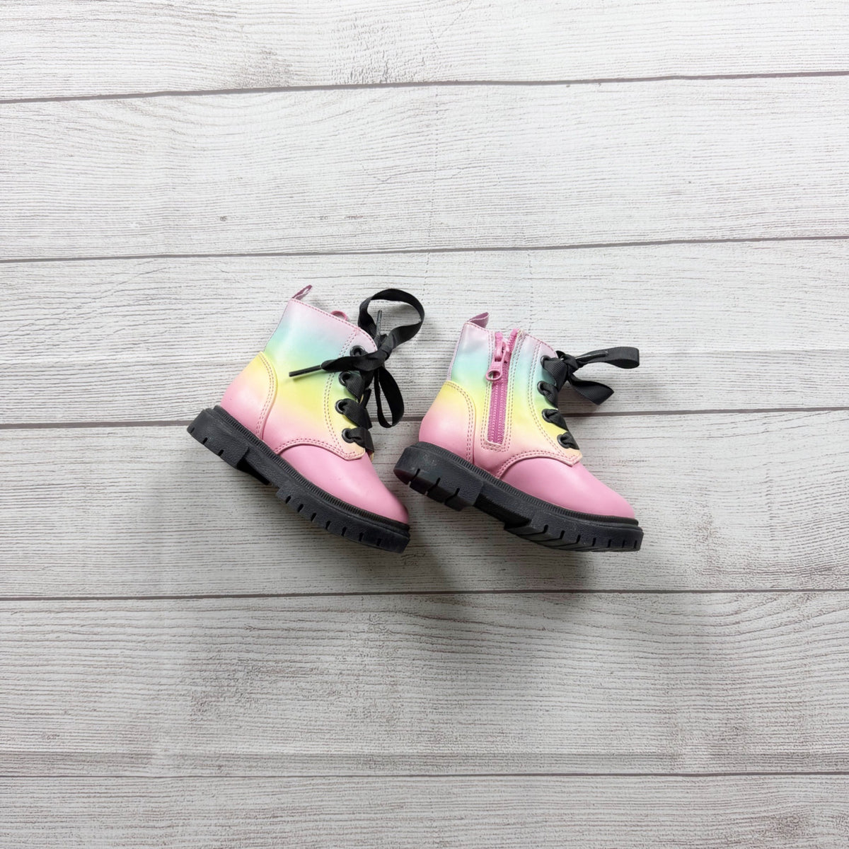 Cat & Jack Rainbow Gradient Kids Combat Ankle Boots Side Zipper US Toddler 5