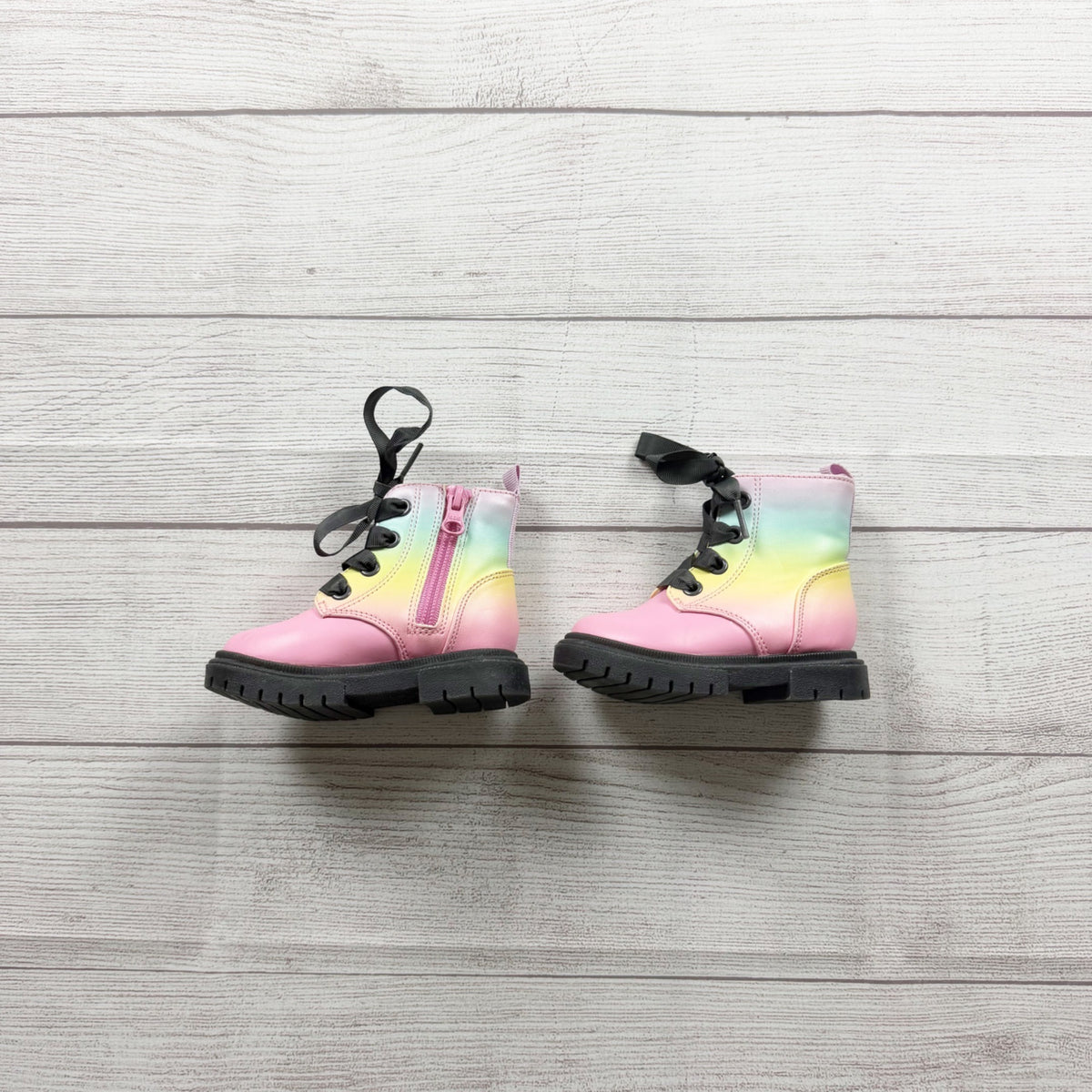 Cat & Jack Rainbow Gradient Kids Combat Ankle Boots Side Zipper US Toddler 5