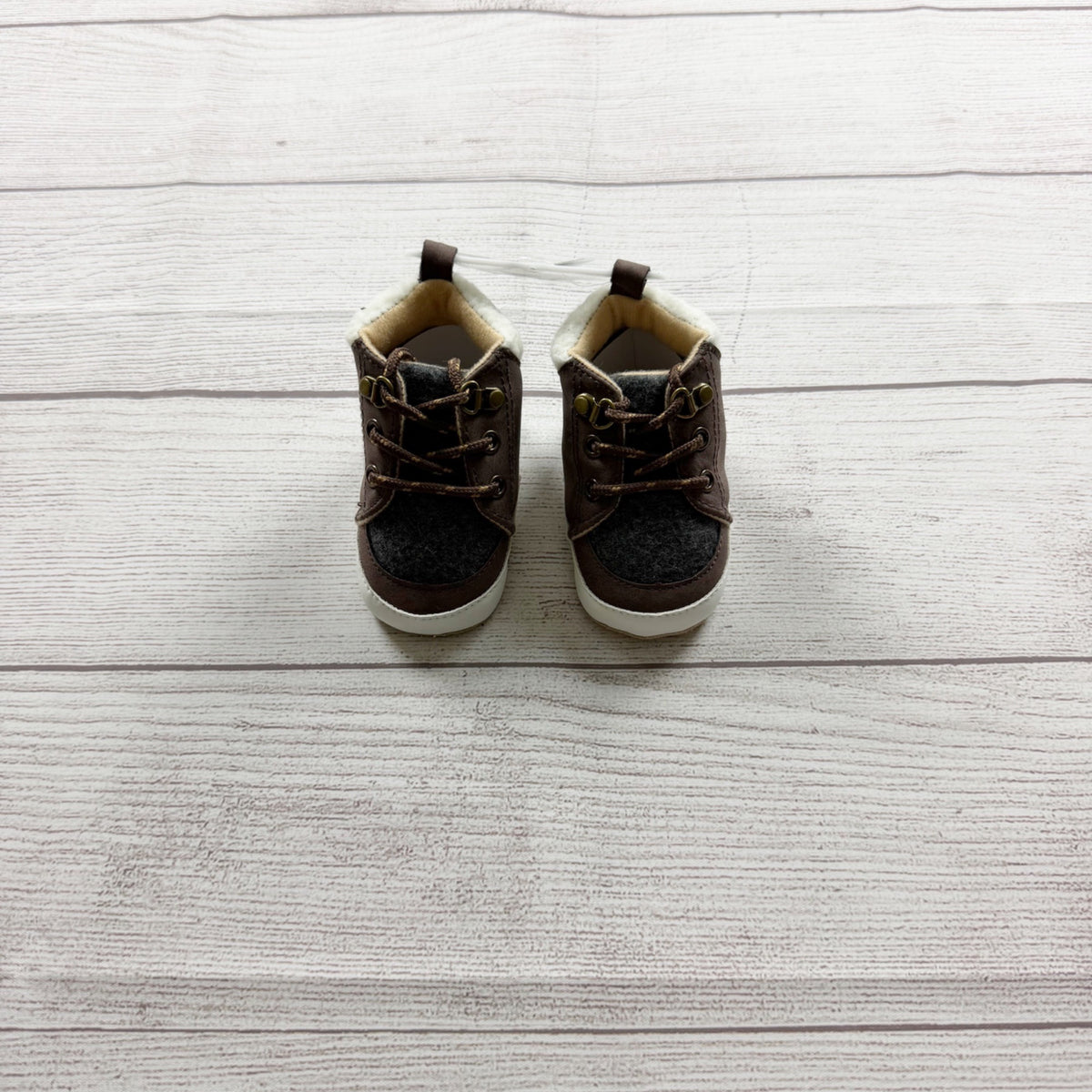 Rising Star Baby Shoes Brown Gray Faux Leather NWT 1 3-6 Months