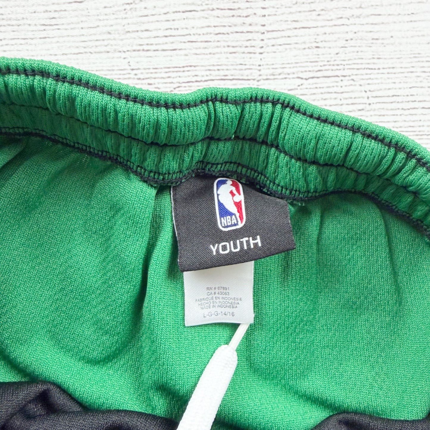 NBA Youth Tatum Celtics Boston Green Black Basketball Shorts L 14-16