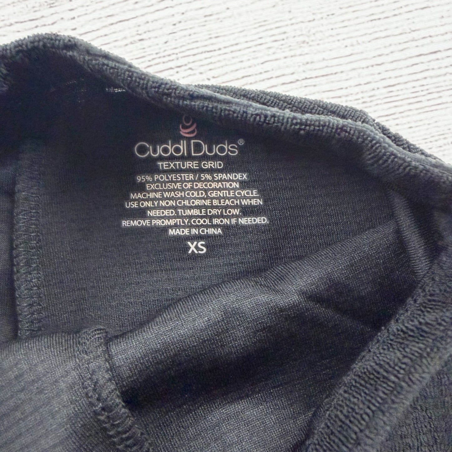Cuddl Duds Texture Grid Black Thermal Long Sleeve Top Bottom NWT XS 4-5