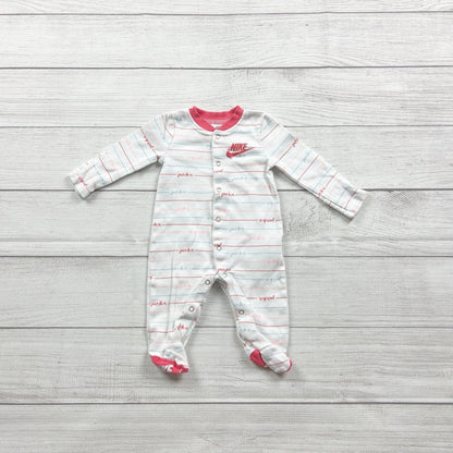 Nike Baby "Just Do It" White Long Sleeve Footed Sleeper Pajamas Snap 0-3 Months