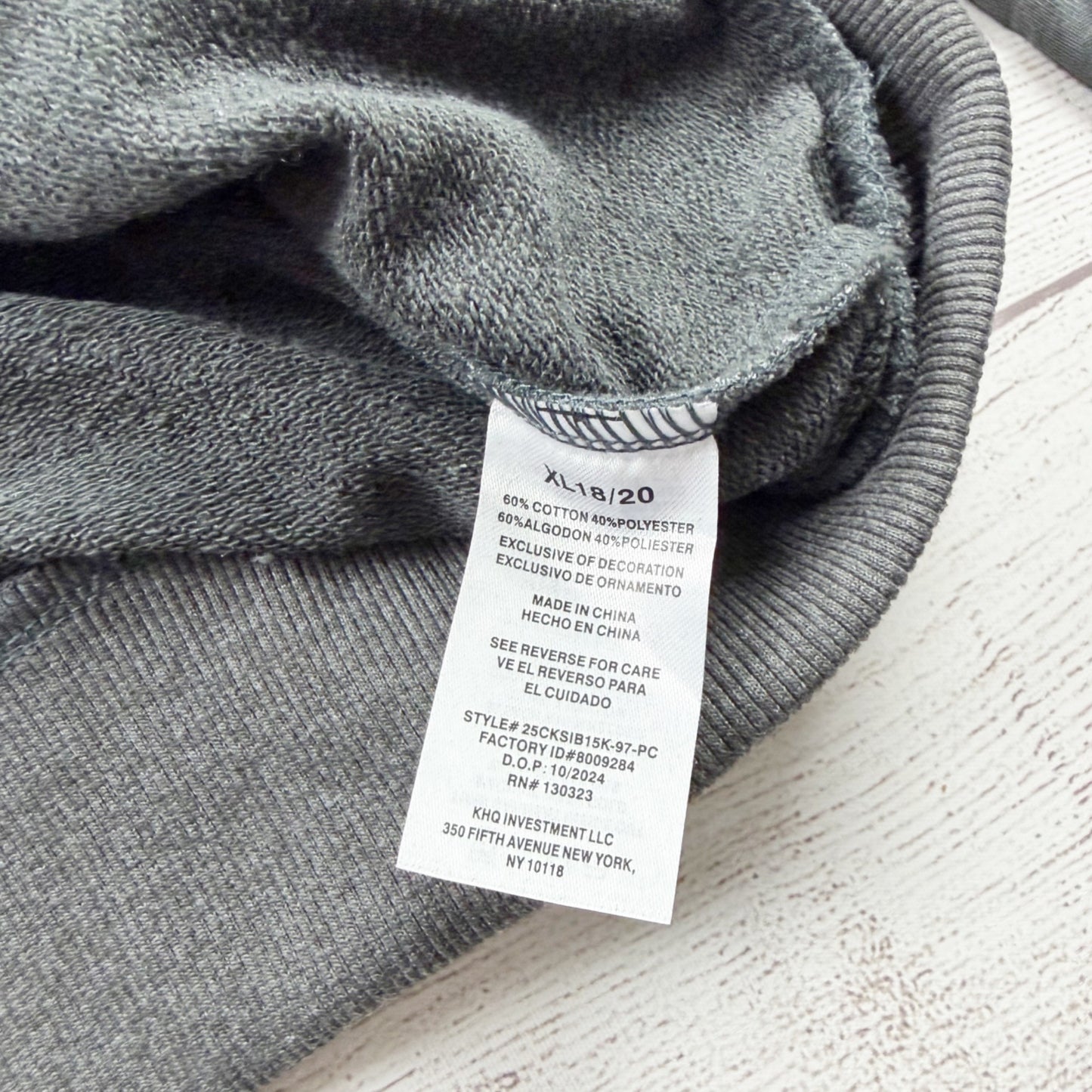 Calvin Klein Jeans Boys Sweatshirt Gray Crewneck Pullover XL 18-20