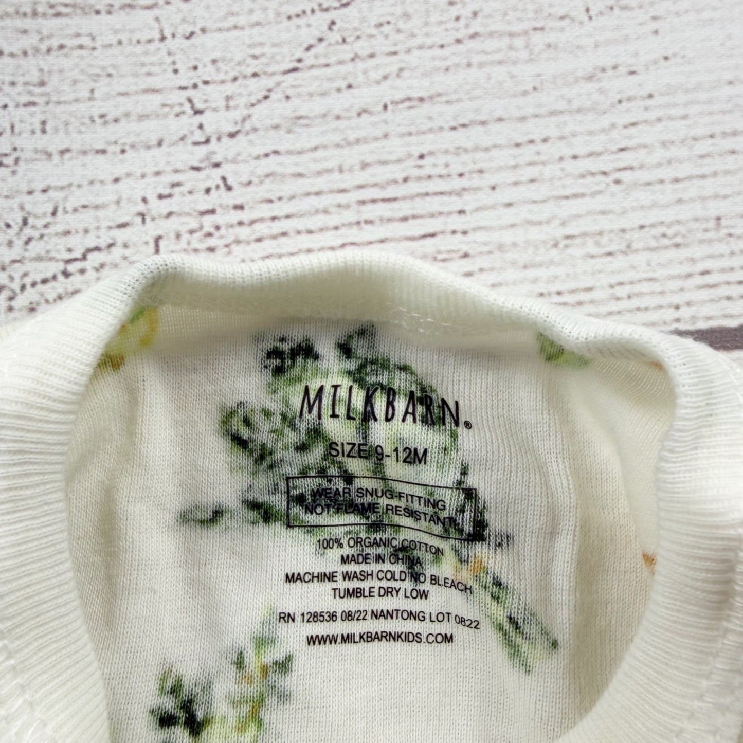 MilkBarn Baby Organic Cotton Veggie Pajamas Zip Footless Sleeper NWT 9-12 Months