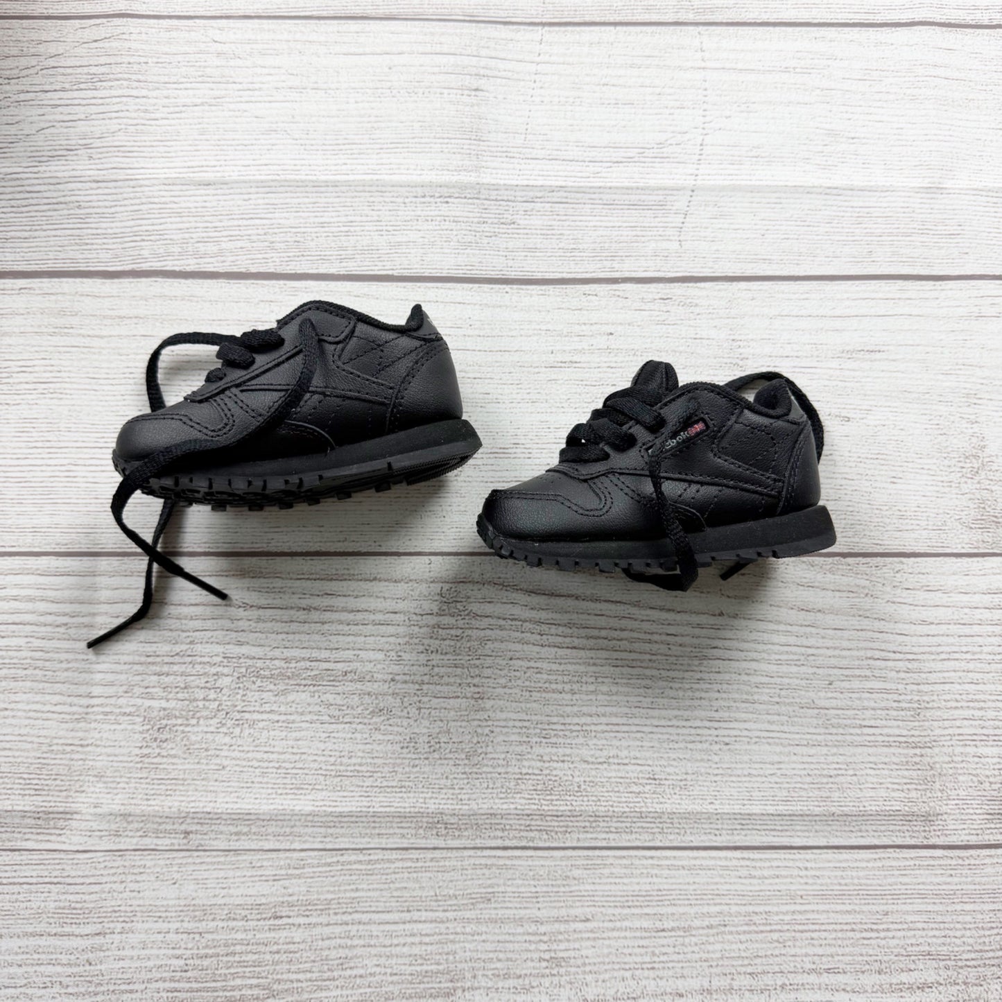 Reebok Classic Leather Infant Shoes Black Lace-Up Sneakers In Box Size 3
