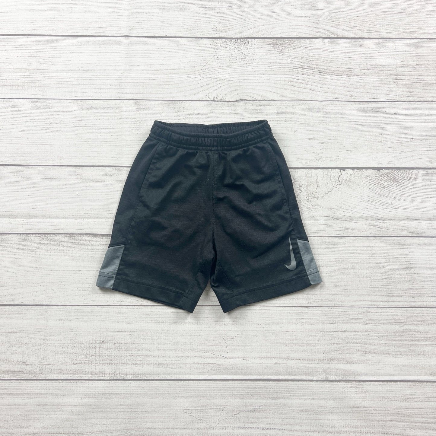 Nike DRI-FIT Kids Athletic Shorts Black Gray Mesh Panels Lightweight 4T