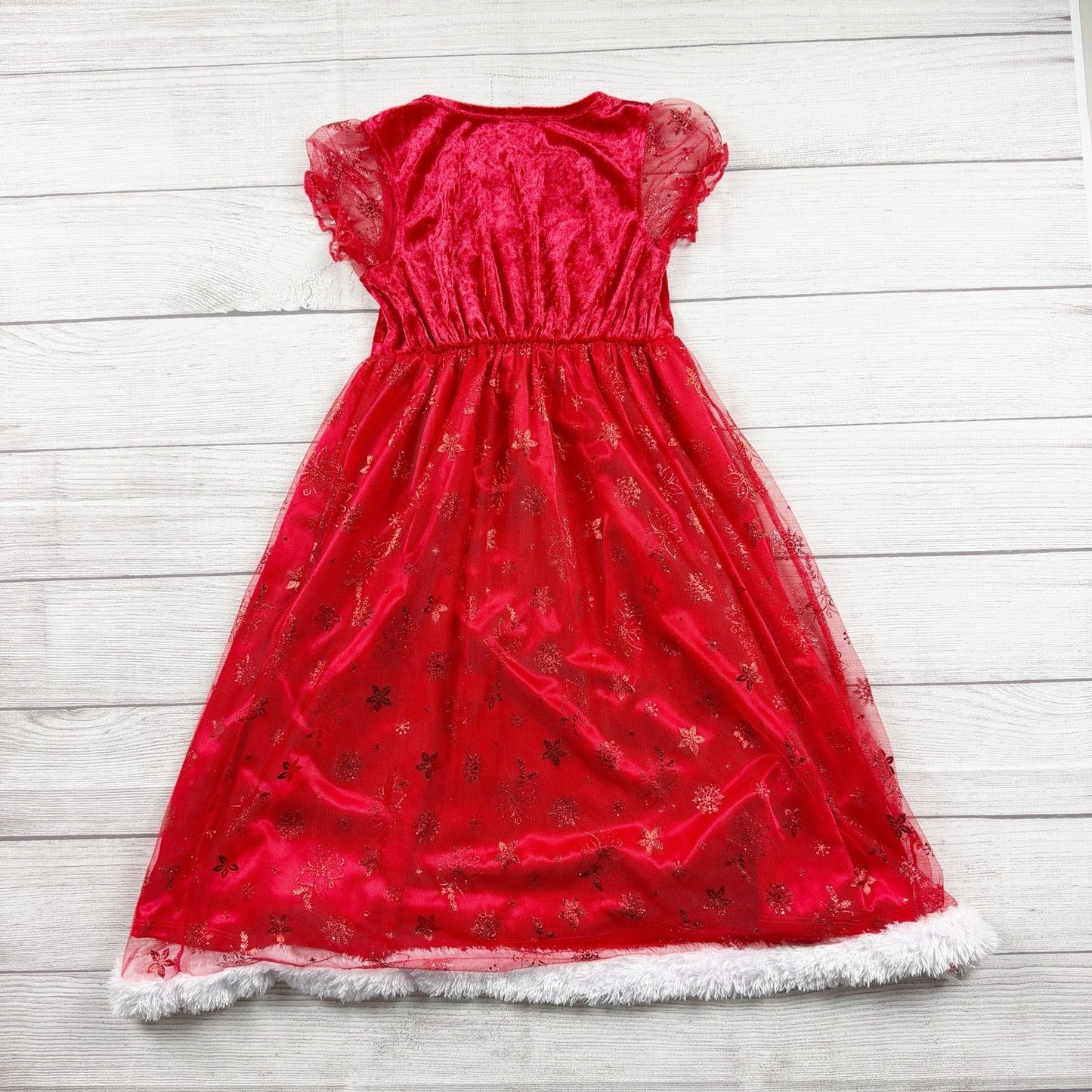 6 | Graphic Nightgown