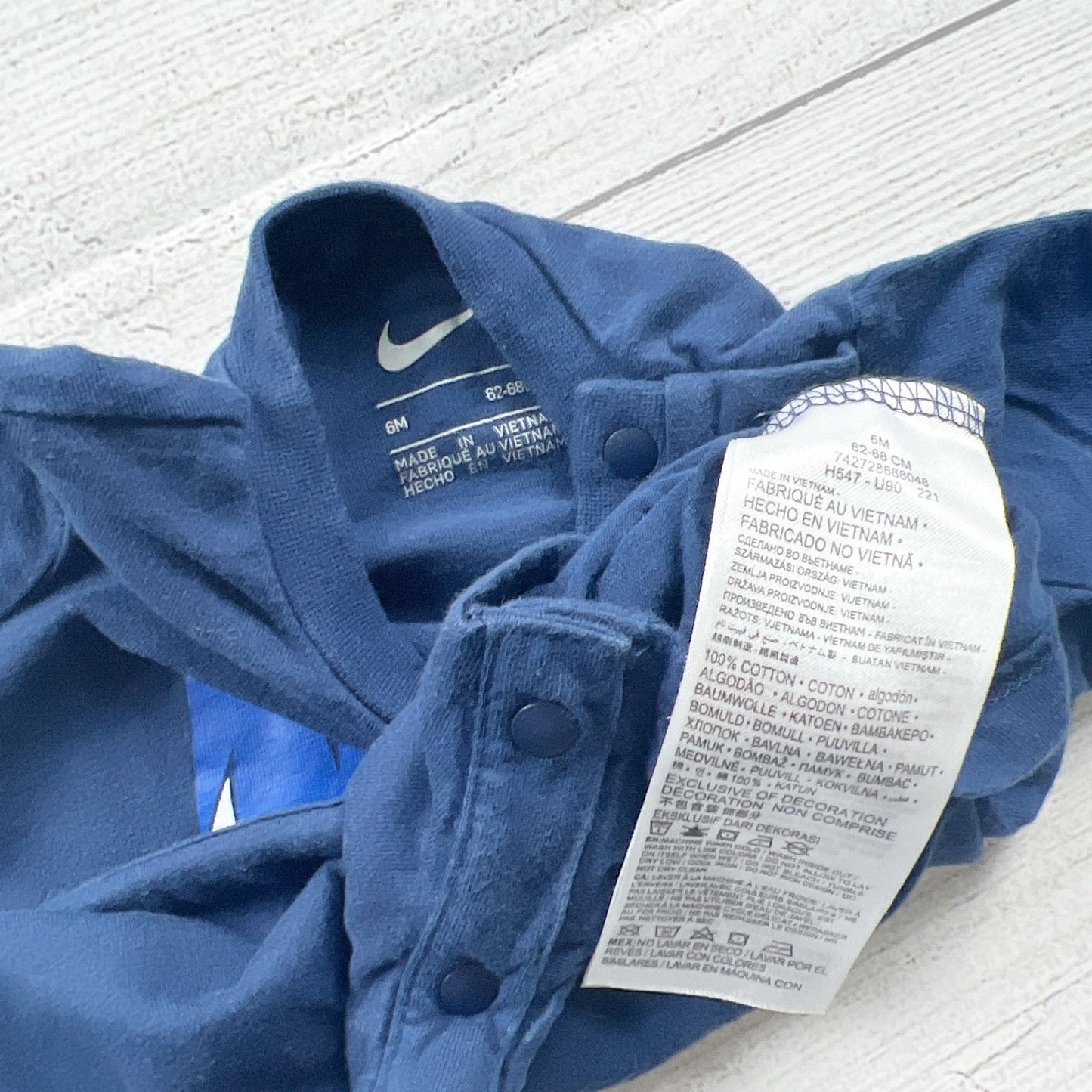 Nike Baby Romper Short Sleeve One-Piece “NIKE” Logo Kangaroo Pocket 3-6 Months