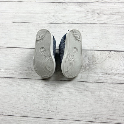 6 | Sneakers
