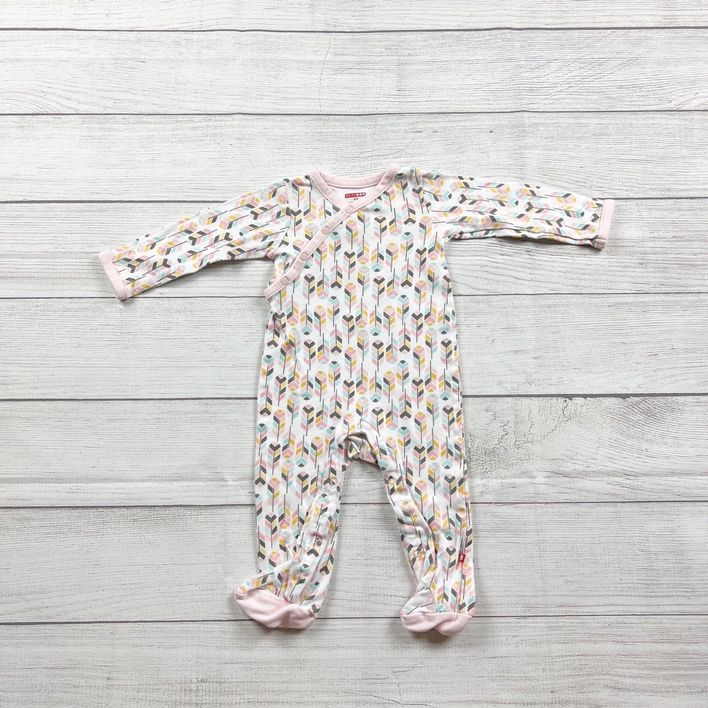 Skip Hop Baby Girl Footed Pajamas Arrow Print Wrap Snap Sleeper 3-6 Months