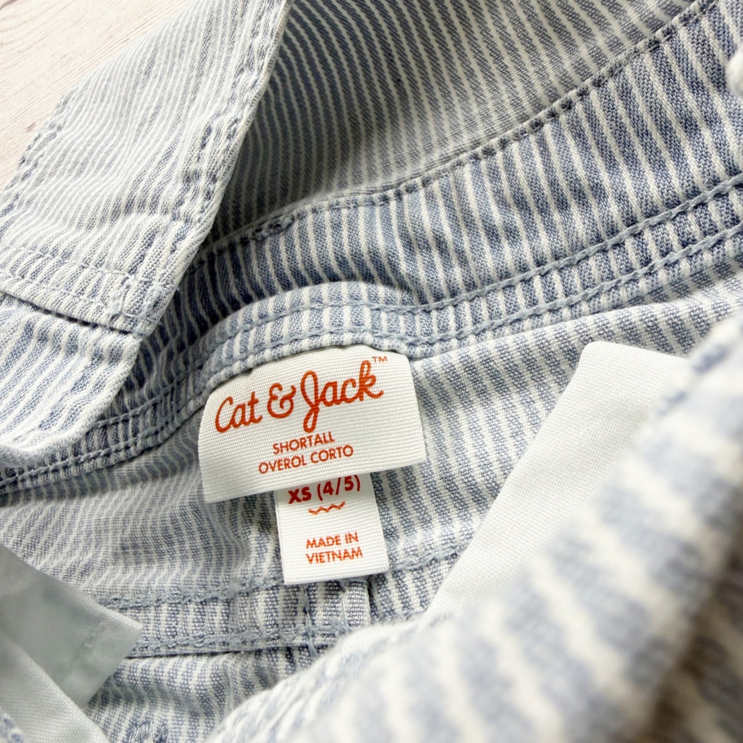 Cat & Jack Blue Striped Denim Shortalls Adjustable Straps Frayed Hem XS 4-5
