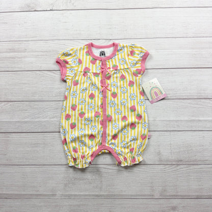 Millie & Myles Baby Girl Romper Strawberry Daisy Print Pink Trim NWT 9-12 Months